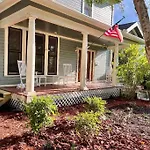 Tuscawilla B -Beautiful 3 Bedroom Apt Historic Ocala 1891