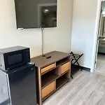 Super 8 By Wyndham Ocala I-75