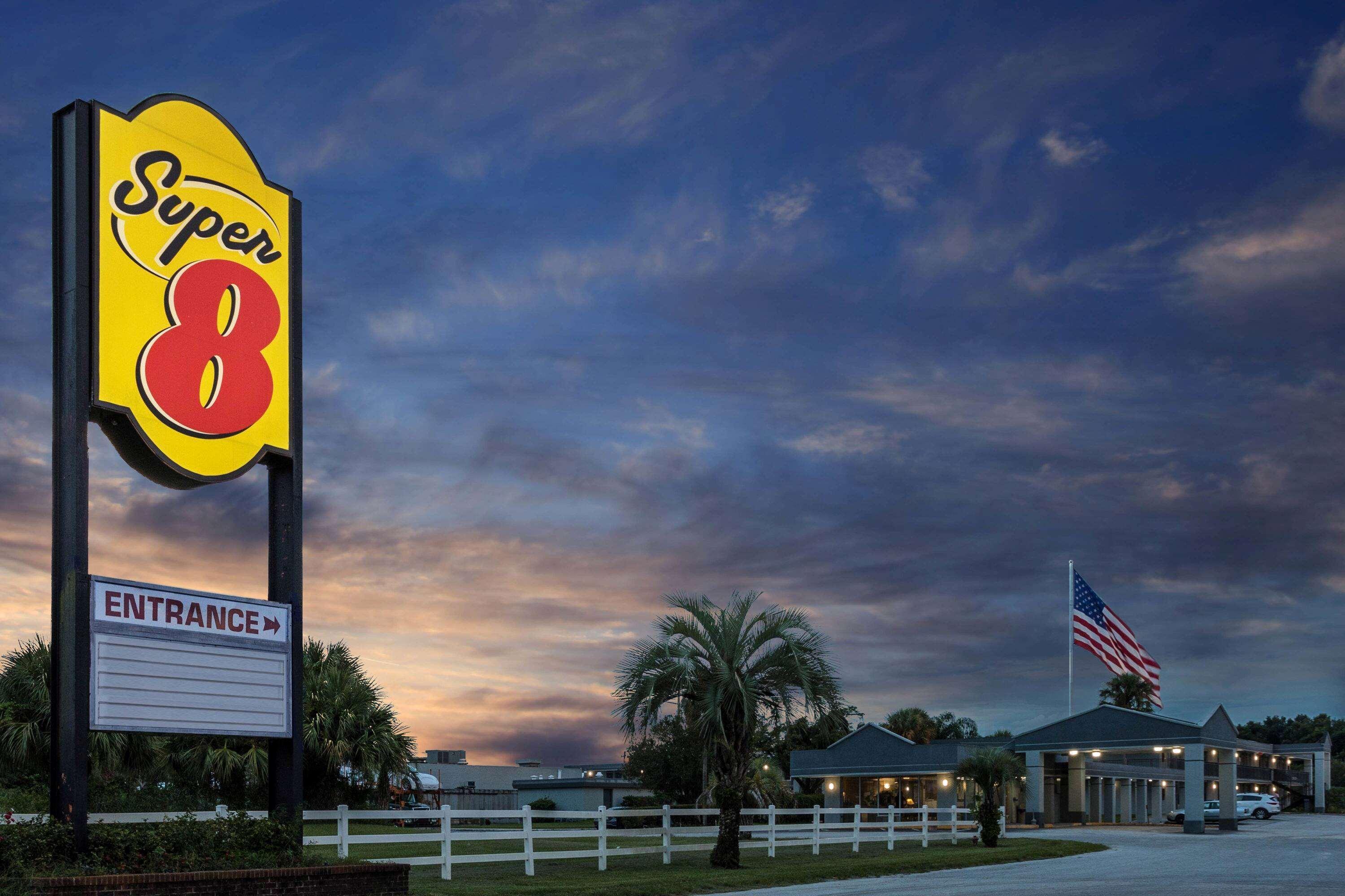 Super 8 By Wyndham I-75
