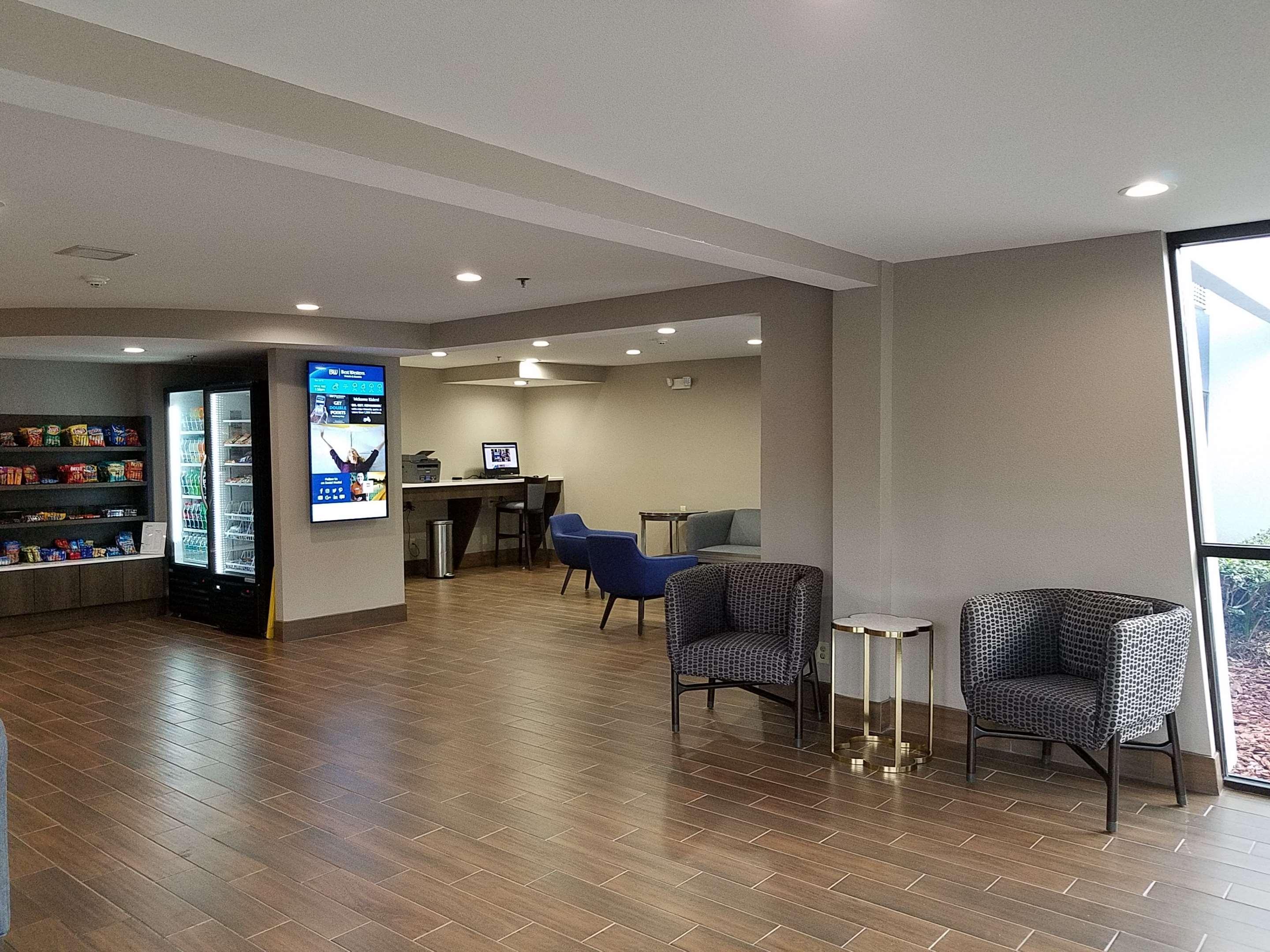 Western Park Centre Hotel 3*