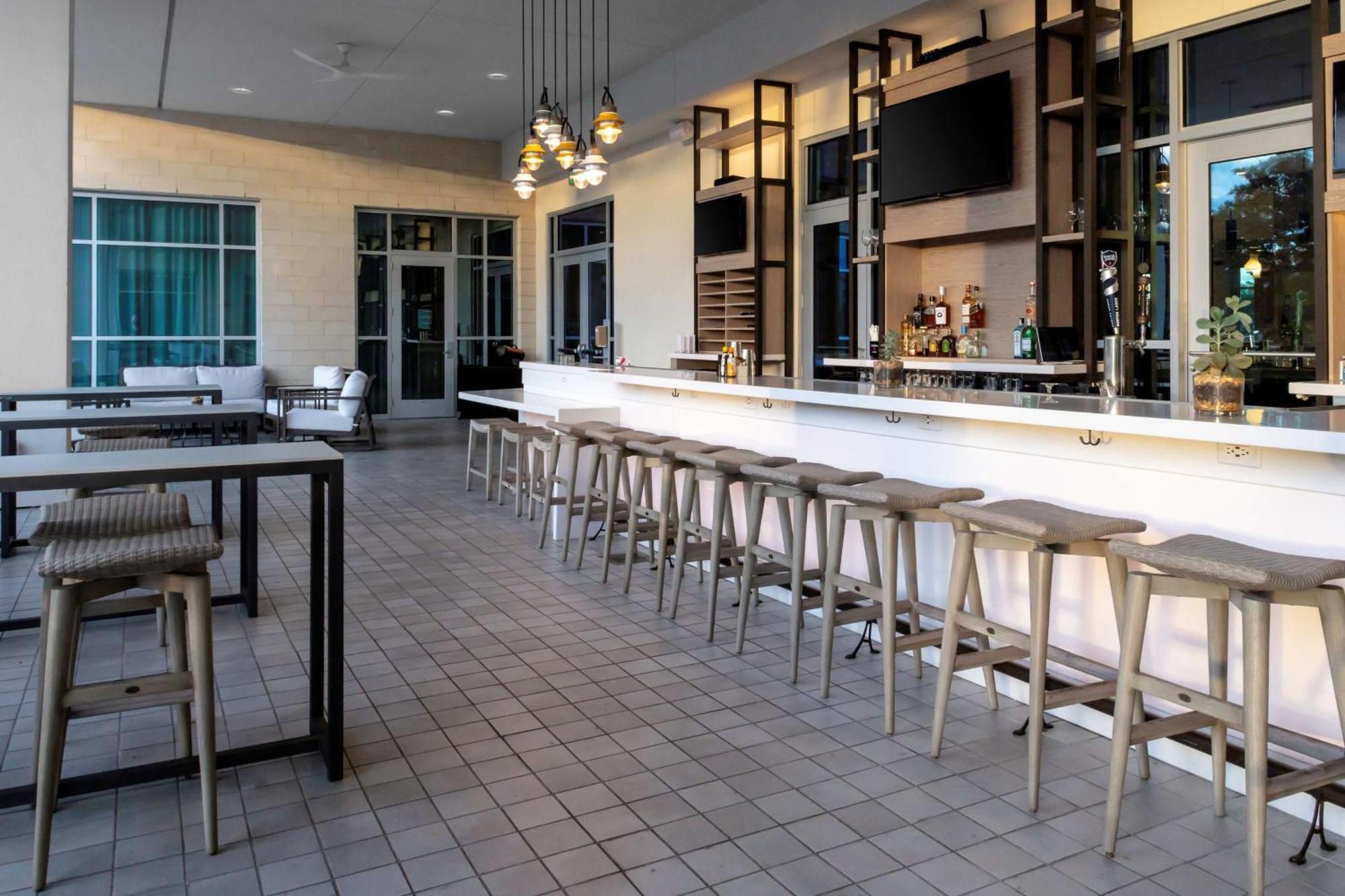 Hilton Garden Downtown, Fl 3*