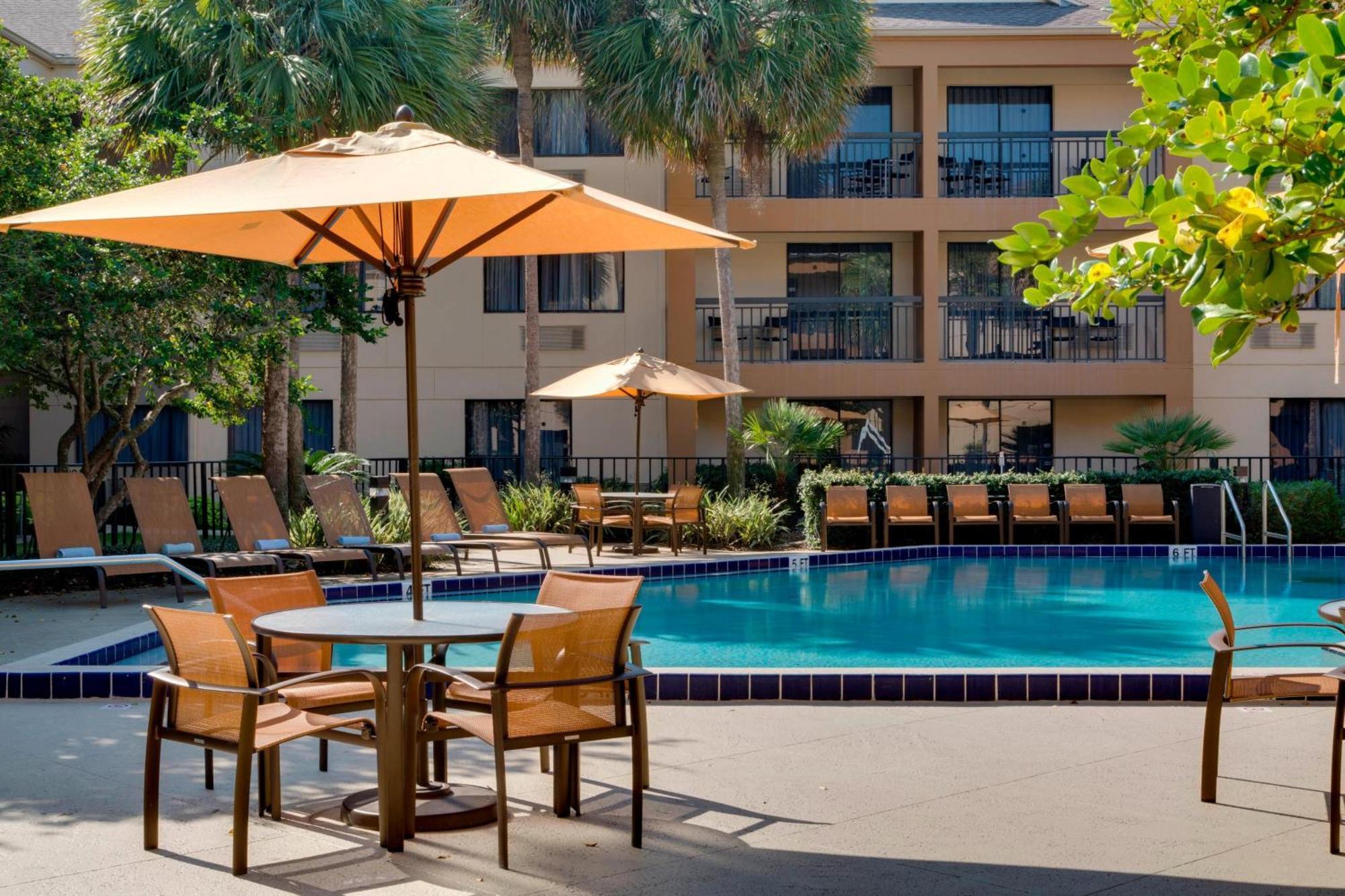 Courtyard By Marriott