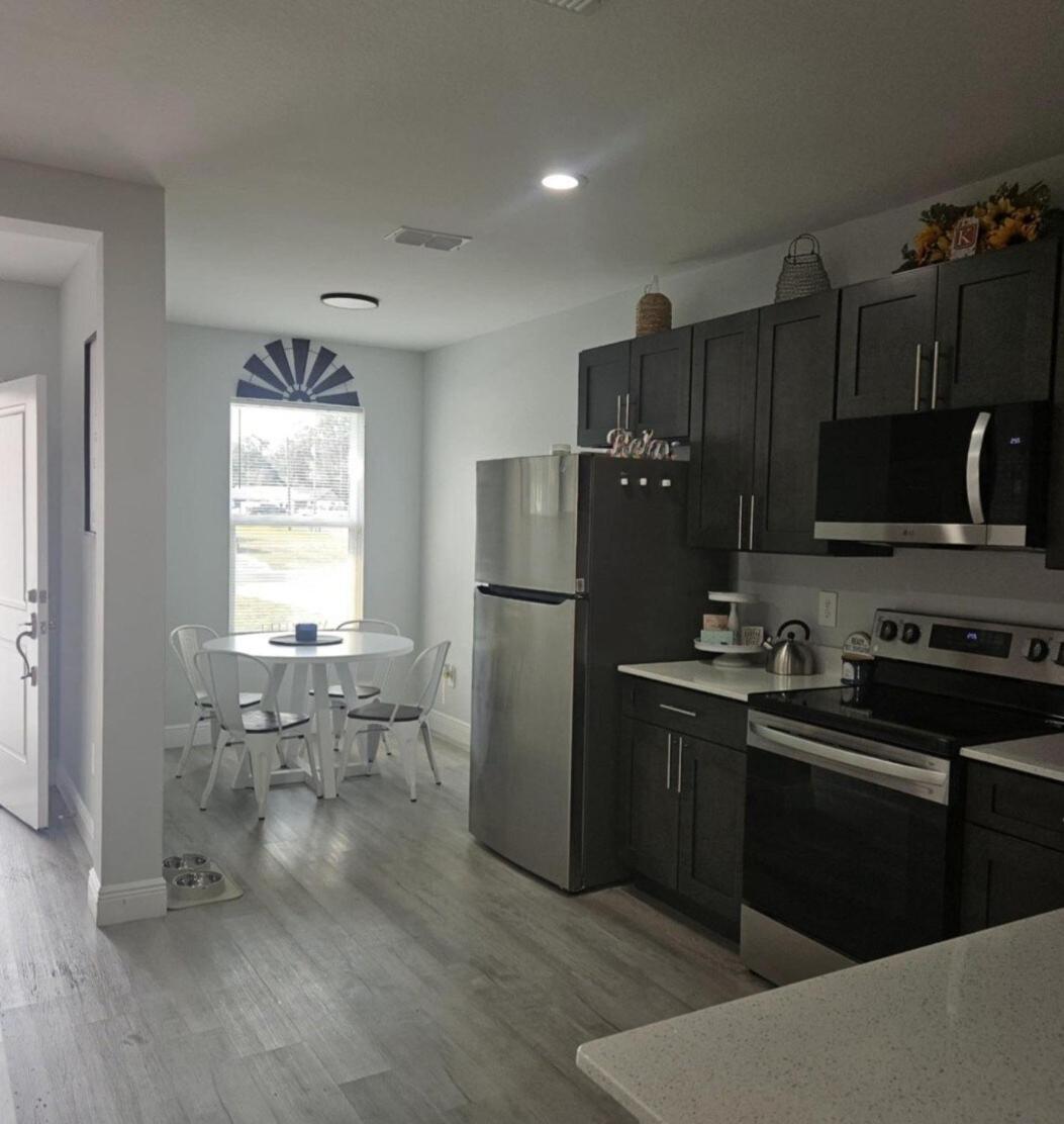 Cozy Duplex Near The Airport Pousada
