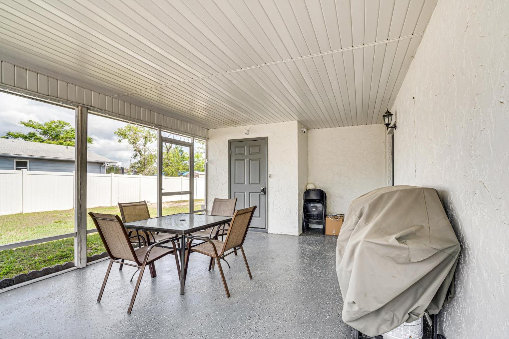 Dog-friendly Home, 10 Mi To Downtown