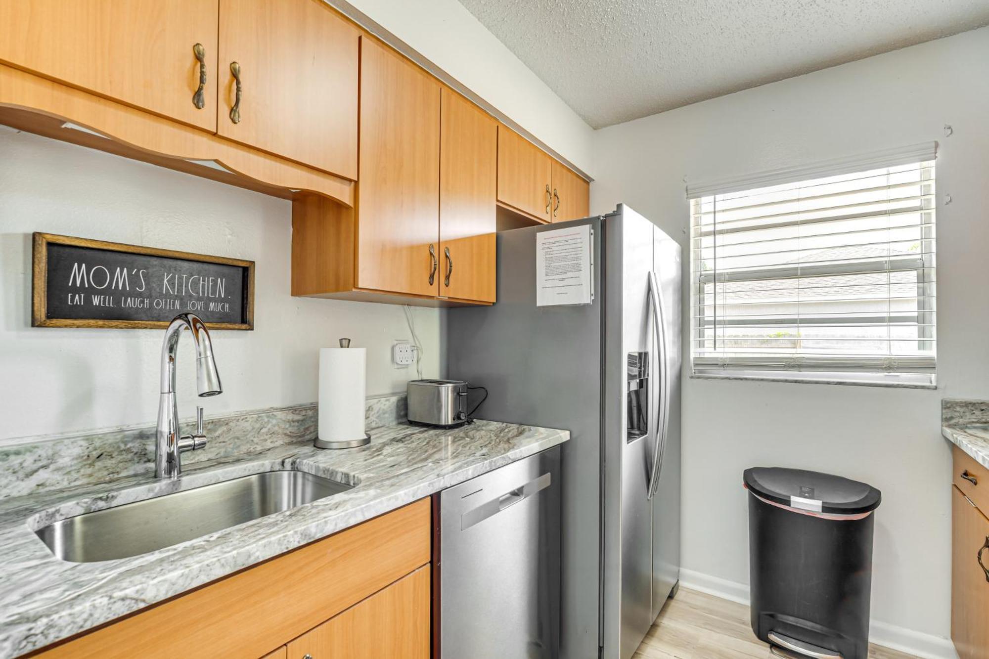 Dog-friendly Home, 10 Mi To Downtown Casa de férias *