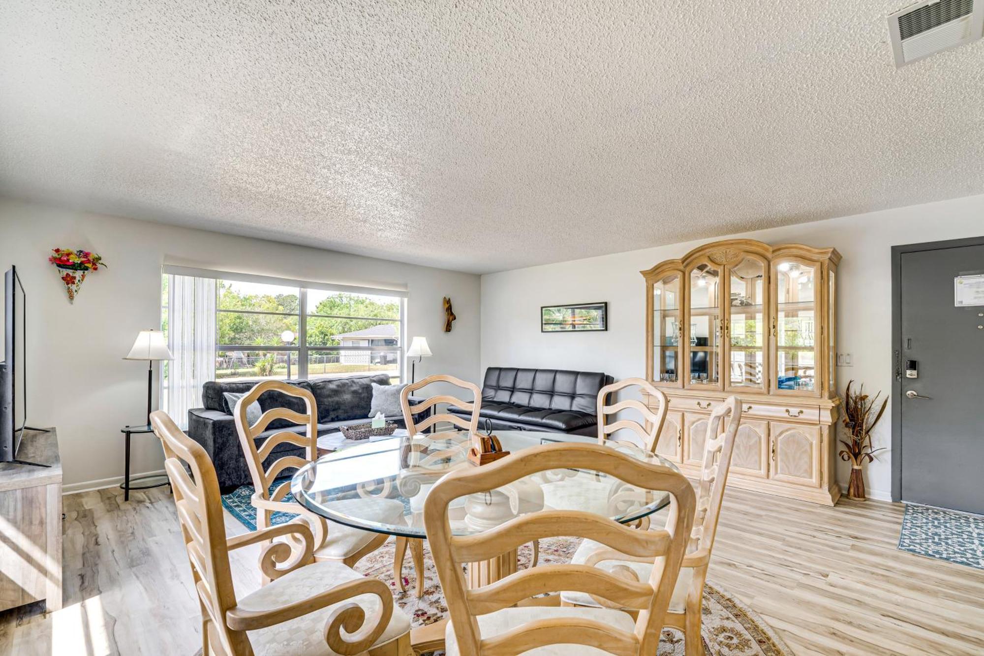 Dog-friendly Home, 10 Mi To Downtown Casa de férias