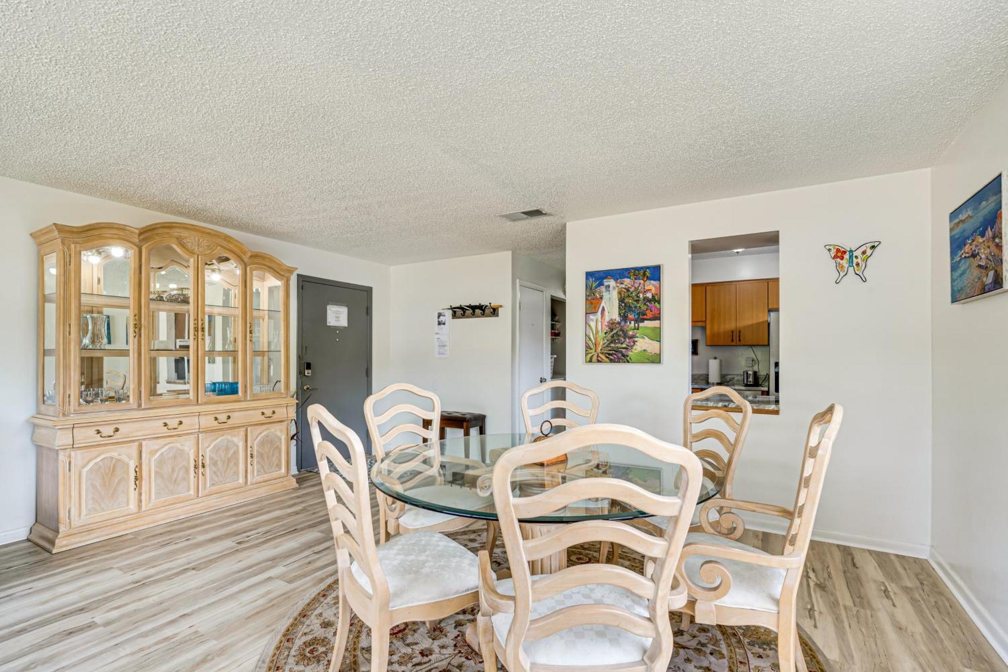 Casa de férias Dog-friendly Home, 10 Mi To Downtown *