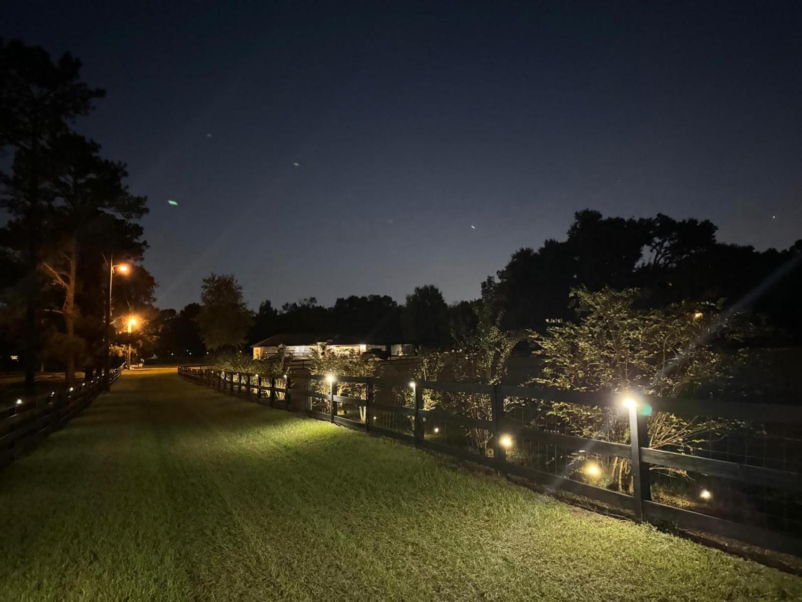 Casa de férias Moderna Y Elegante, Ideal Grupos Grandes Rodeada De Naturaleza Y Tranquilidad Cerca Silver Springs *