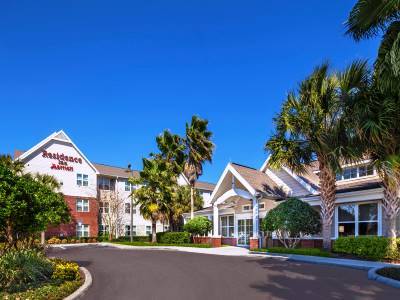 Hotel By Marriott