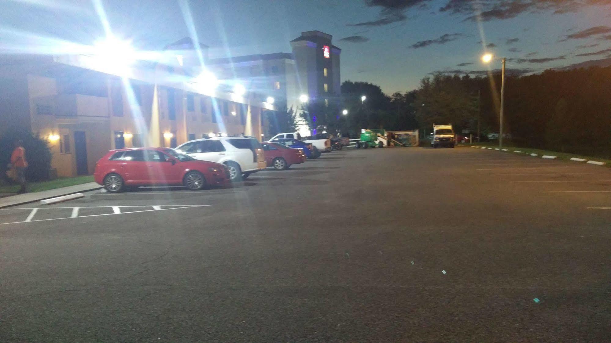 Days By Wyndham North Hotel 2*