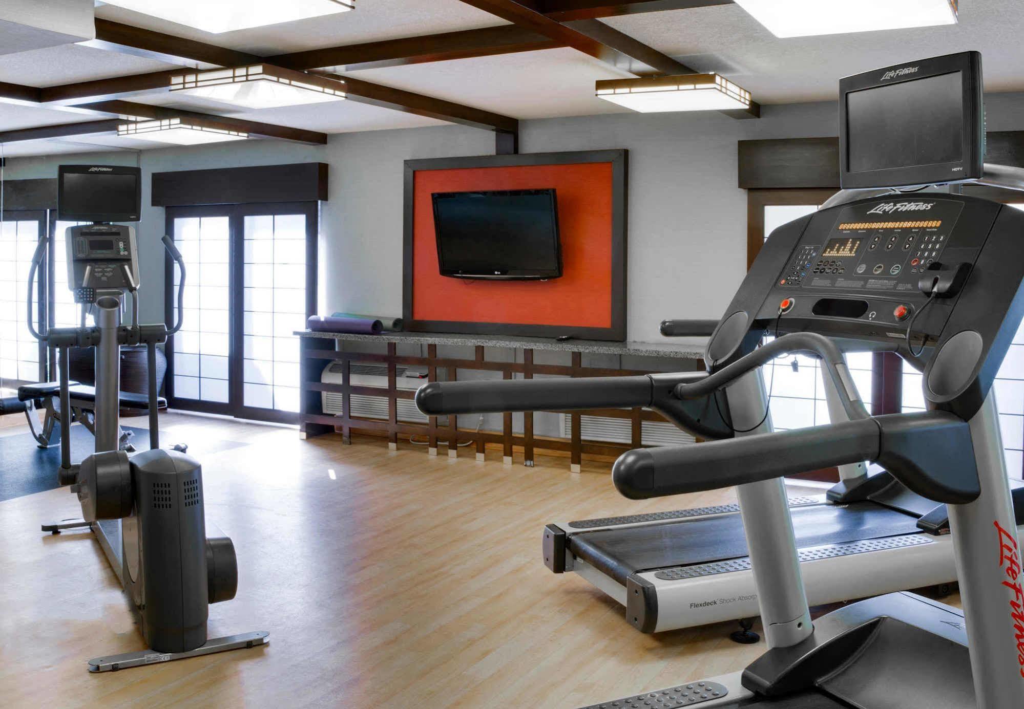 Courtyard By Marriott Hotel 3*