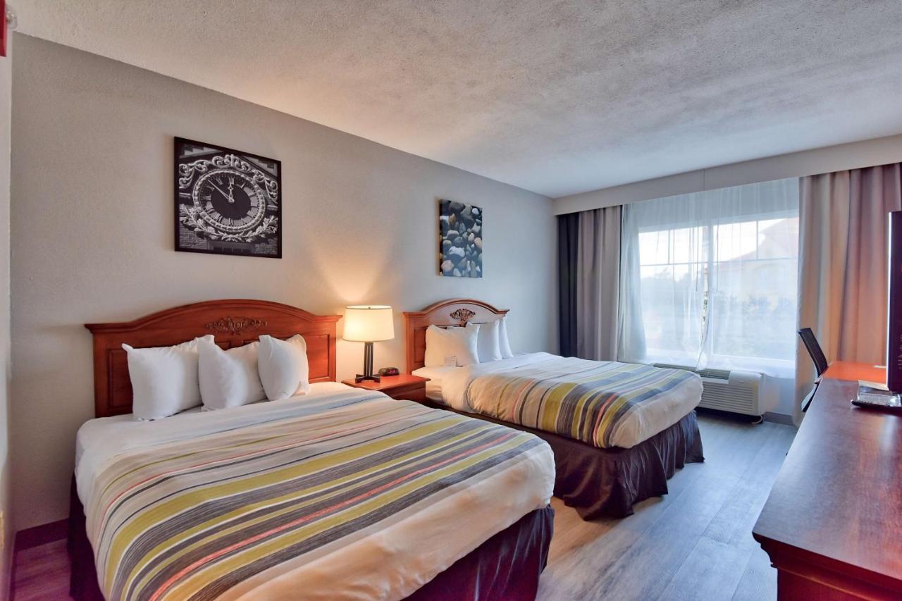 Country & By Radisson Southwest Hotel Ocala